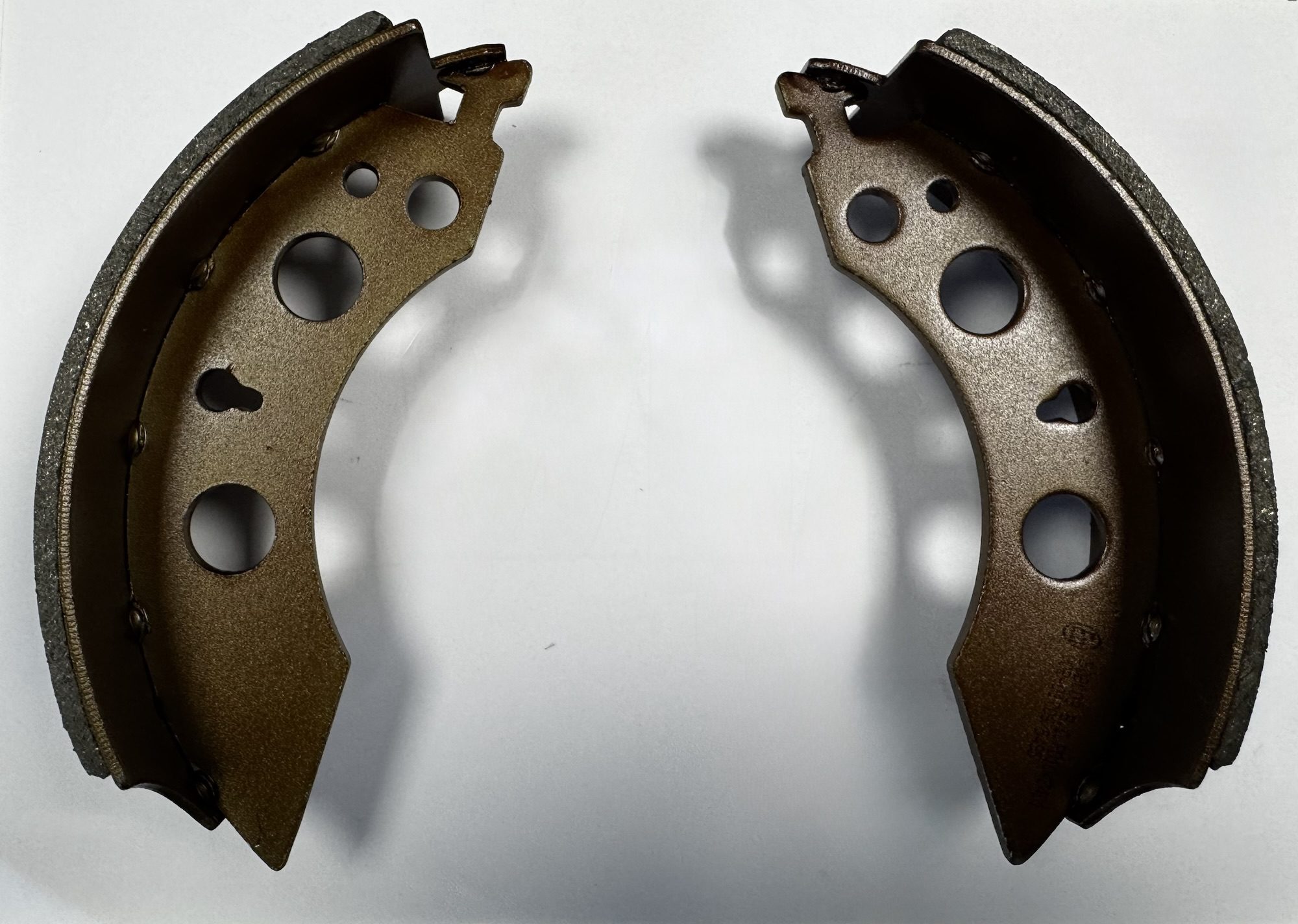 ALKO Axle complete hub 750kg 4x4pcd with bearings
