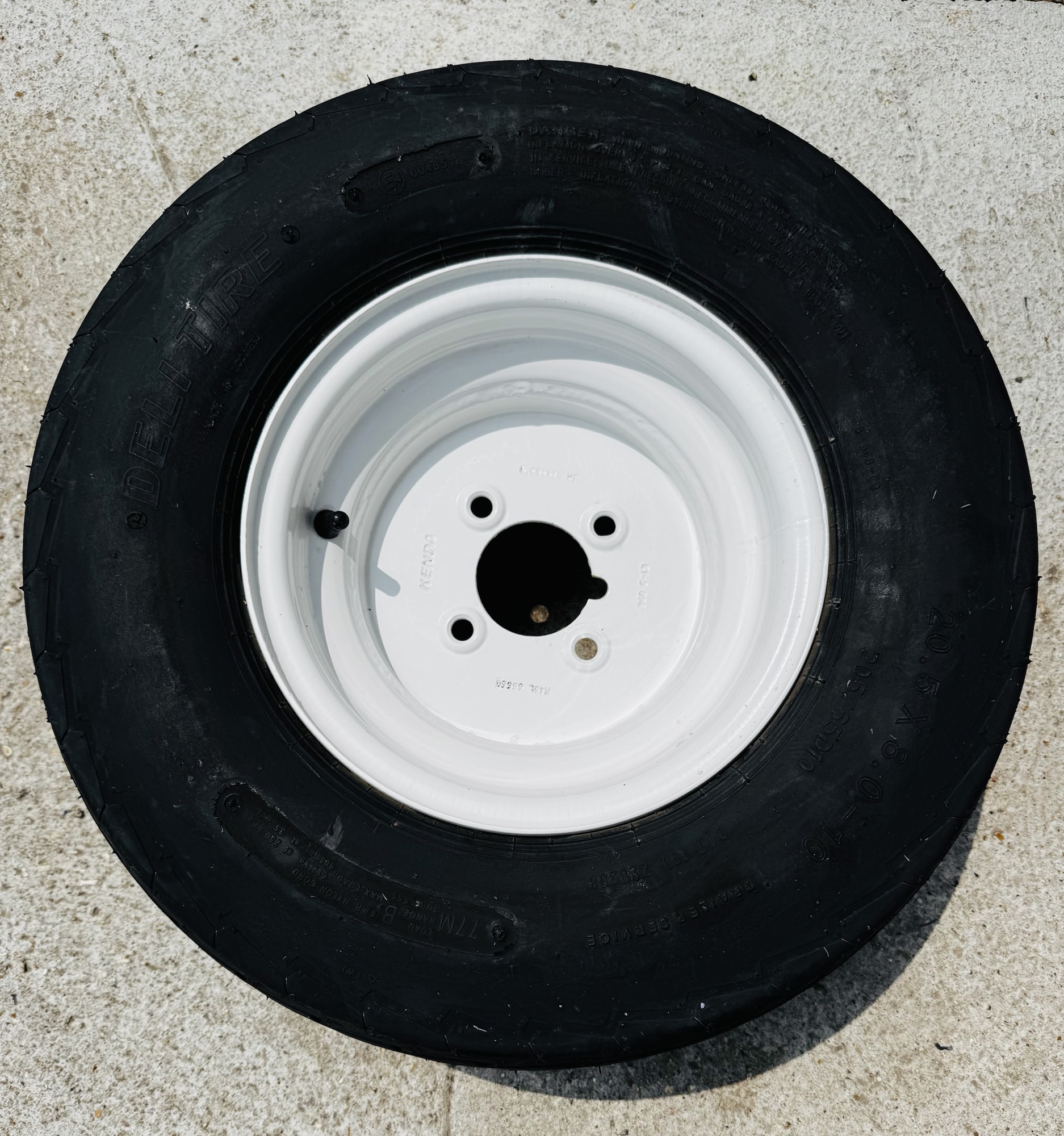 10 inch wide road wheel 20.5 x 8x 10, 4×4 inch PCD. – Mersea Trailers