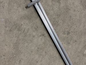 Axle standard for alluminium trolleys with stainless axles